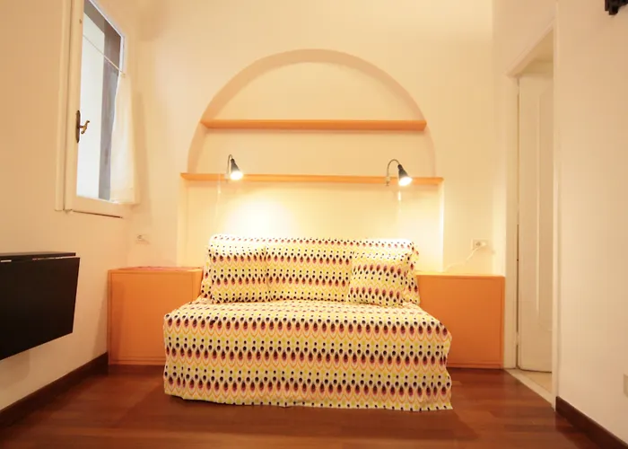House Monti 1875 Rome